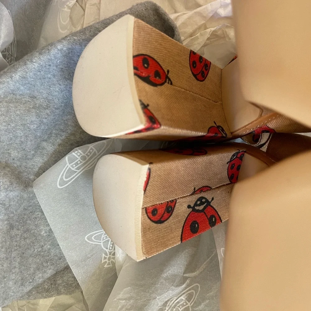 Brand NEW Vivienne Westwood SS17 CORONATION SANDAL LADYBIRD PRINTED CANVAS IT3… - Picture 14 of 16